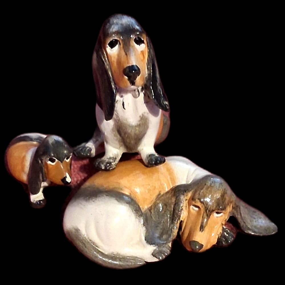 Handcrafted Basset Hound Dog Figurine Set - Brown and White